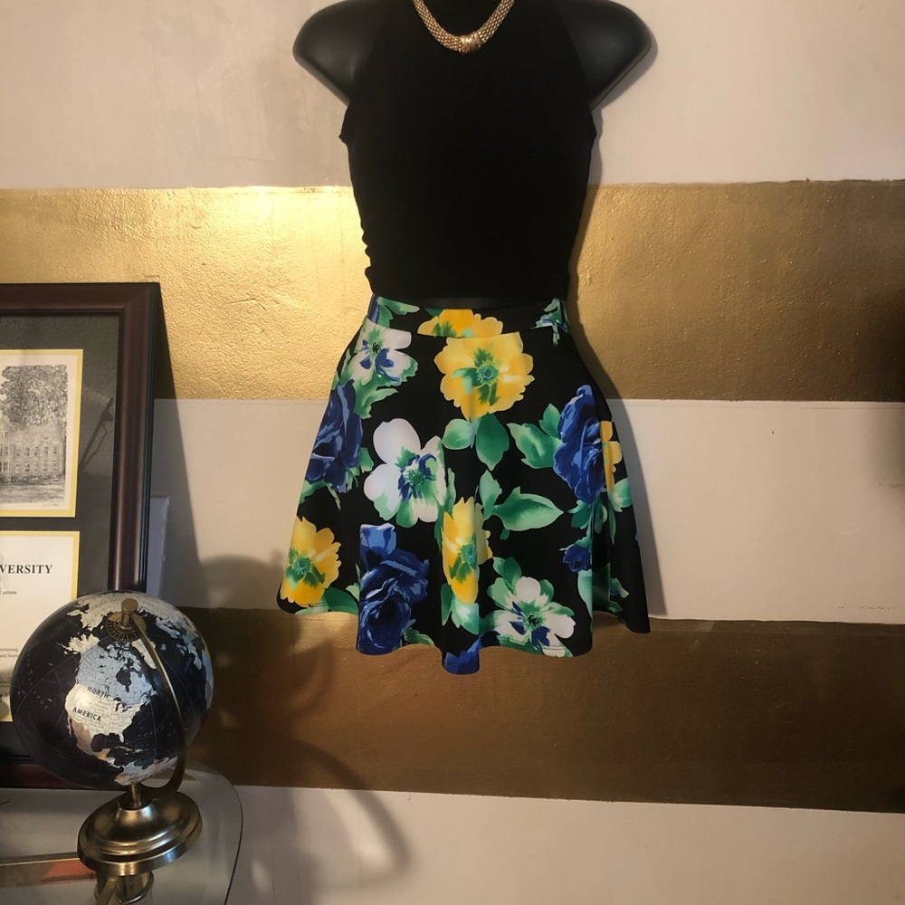 Forever 21 floral print skirt.